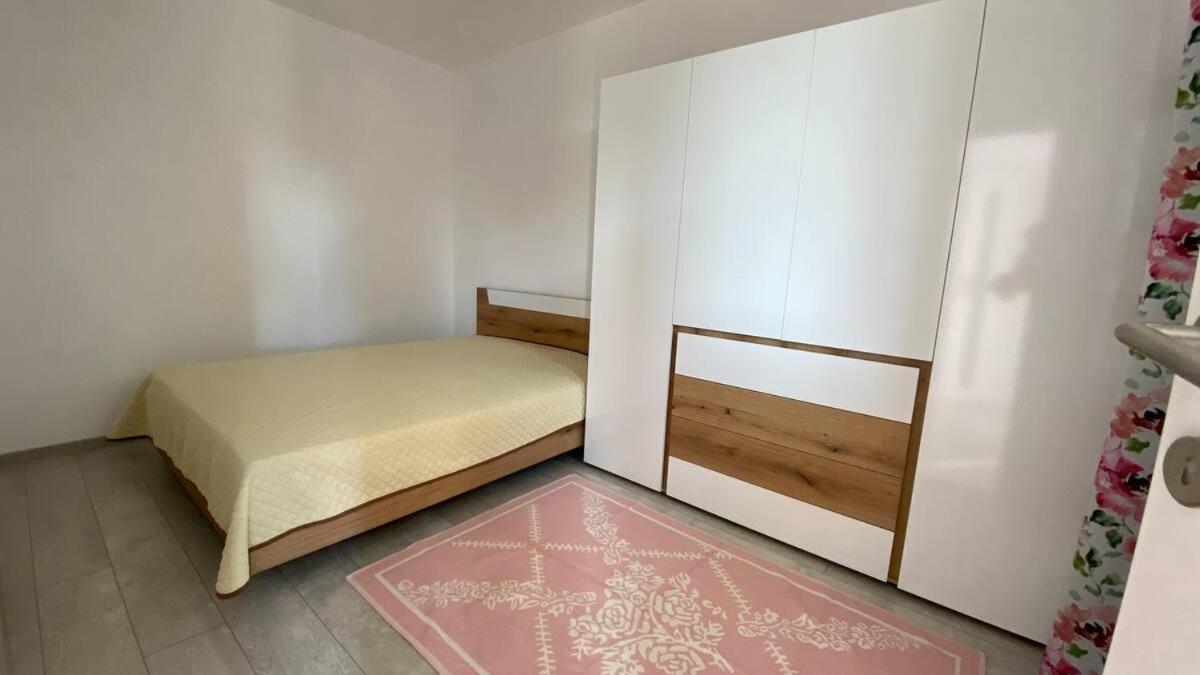 Lola Seaview Guest House. Уютный Домик В Варне فارنا المظهر الخارجي الصورة